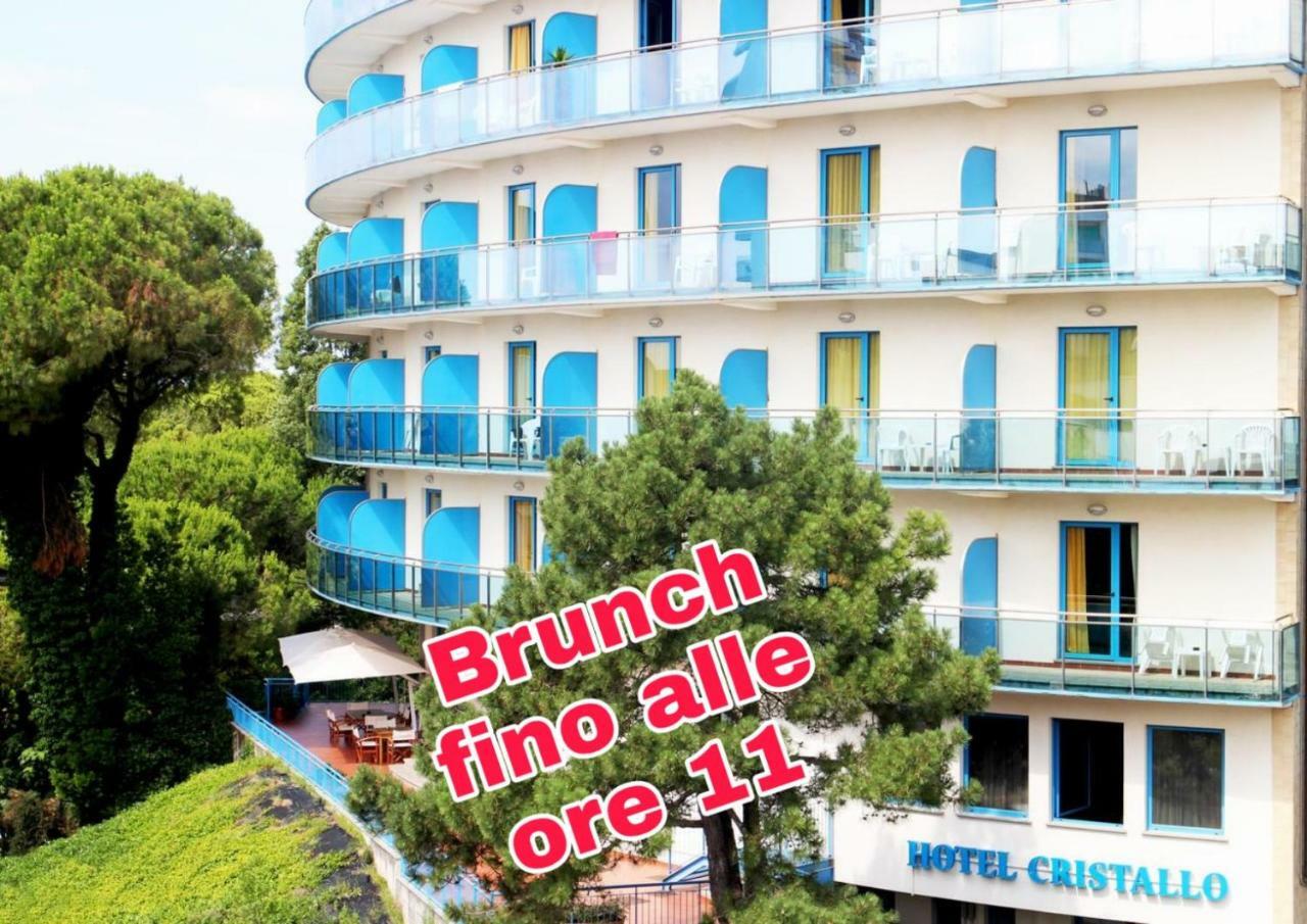 Hotel Cristallo Lignano Sabbiadoro Exterior photo